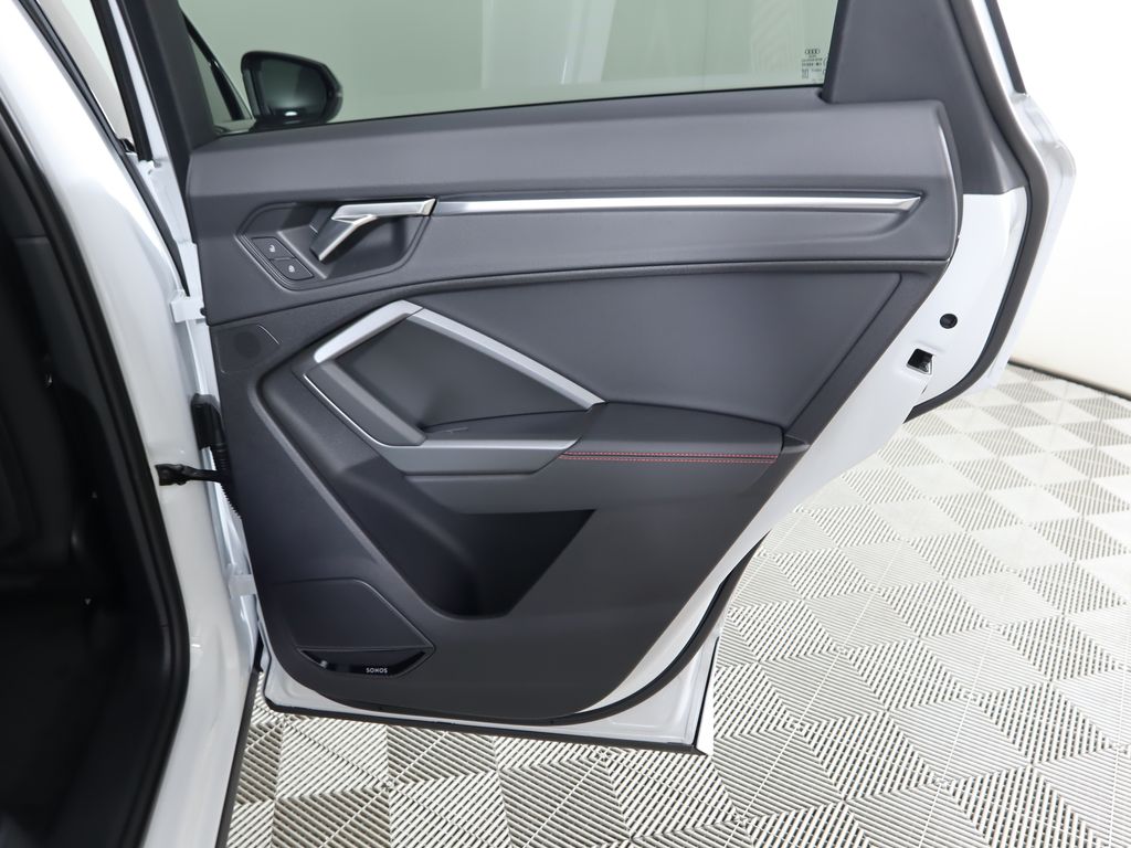 Thumbnail: 2025 Audi Q3 - 29