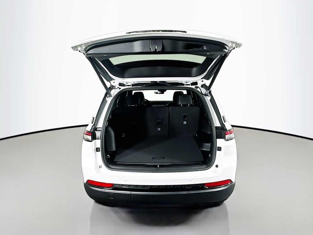 New 2025 White Jeep Altitude X image 16