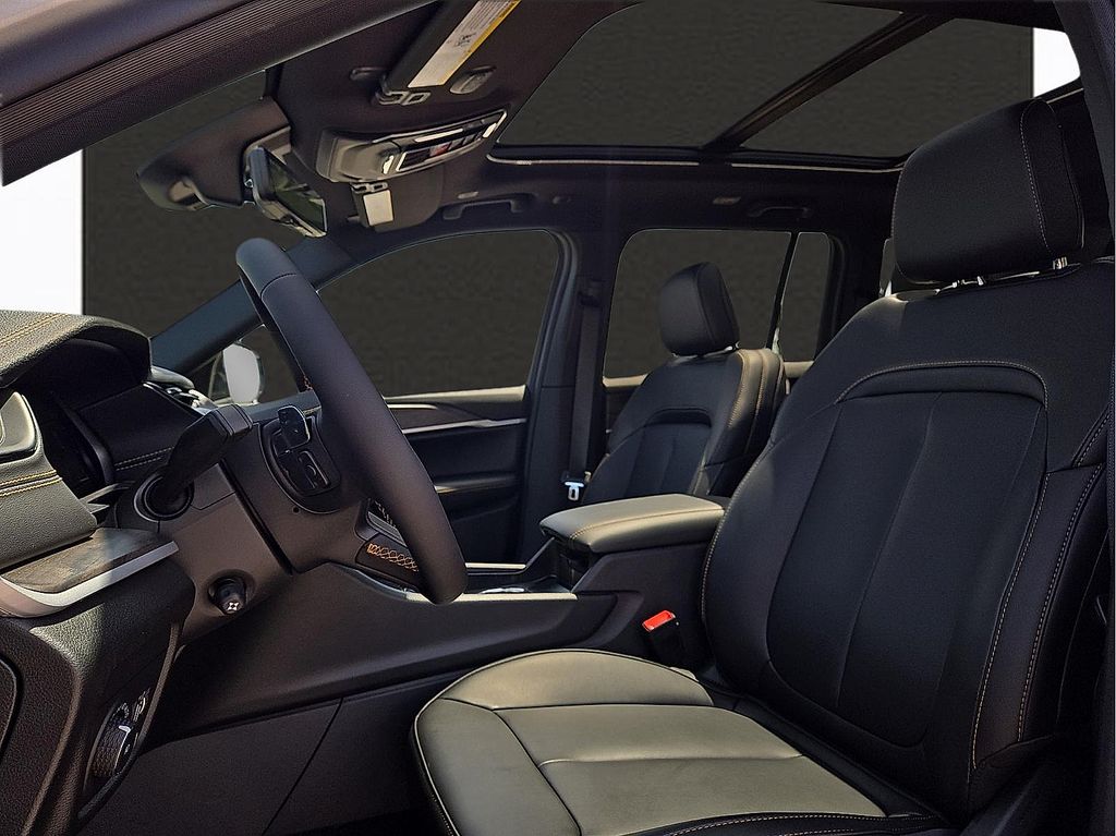 New 2026 Jeep Grand Cherokee For Sale in Farmington, AR
