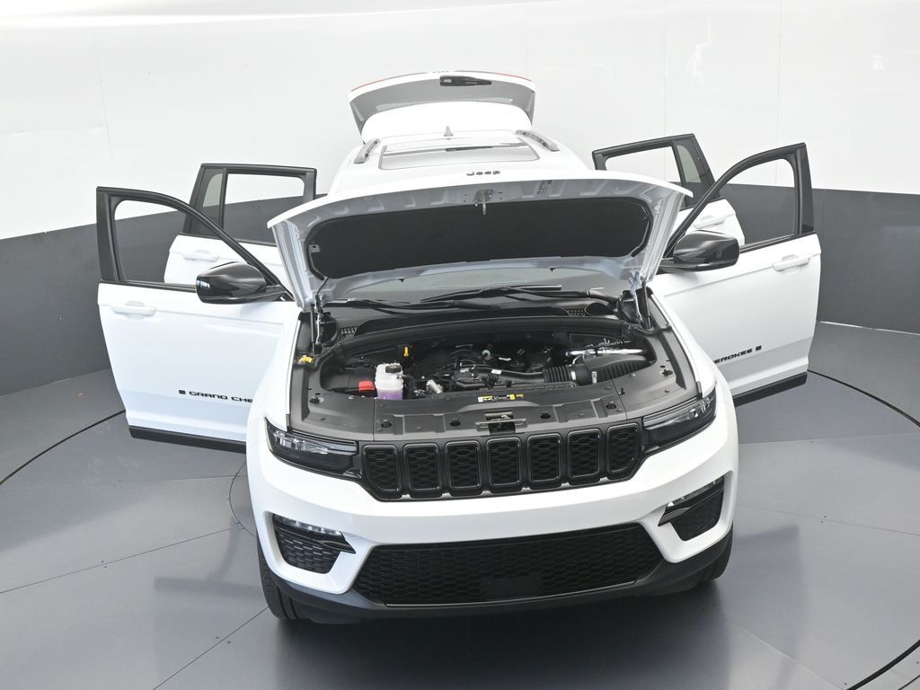 New 2025 Bright White Clearcoat Jeep Limited image 66