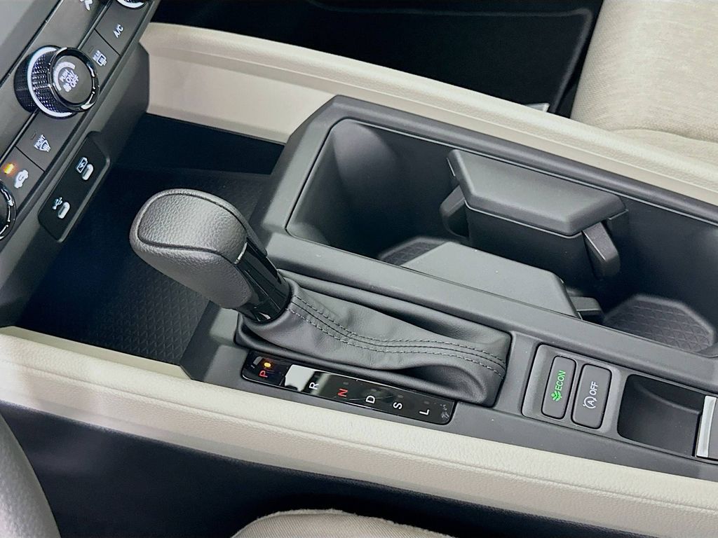 Thumbnail: 2025 Honda Accord - 14