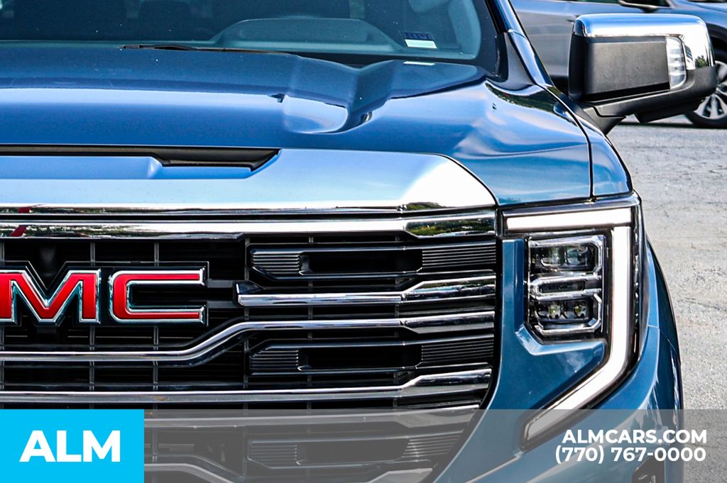 Used 2024 Blue GMC SLT image 14