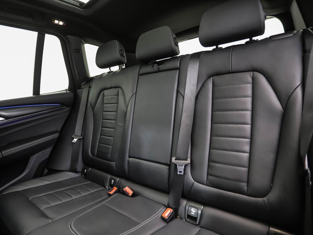 Thumbnail: 2022 BMW X3 - 23