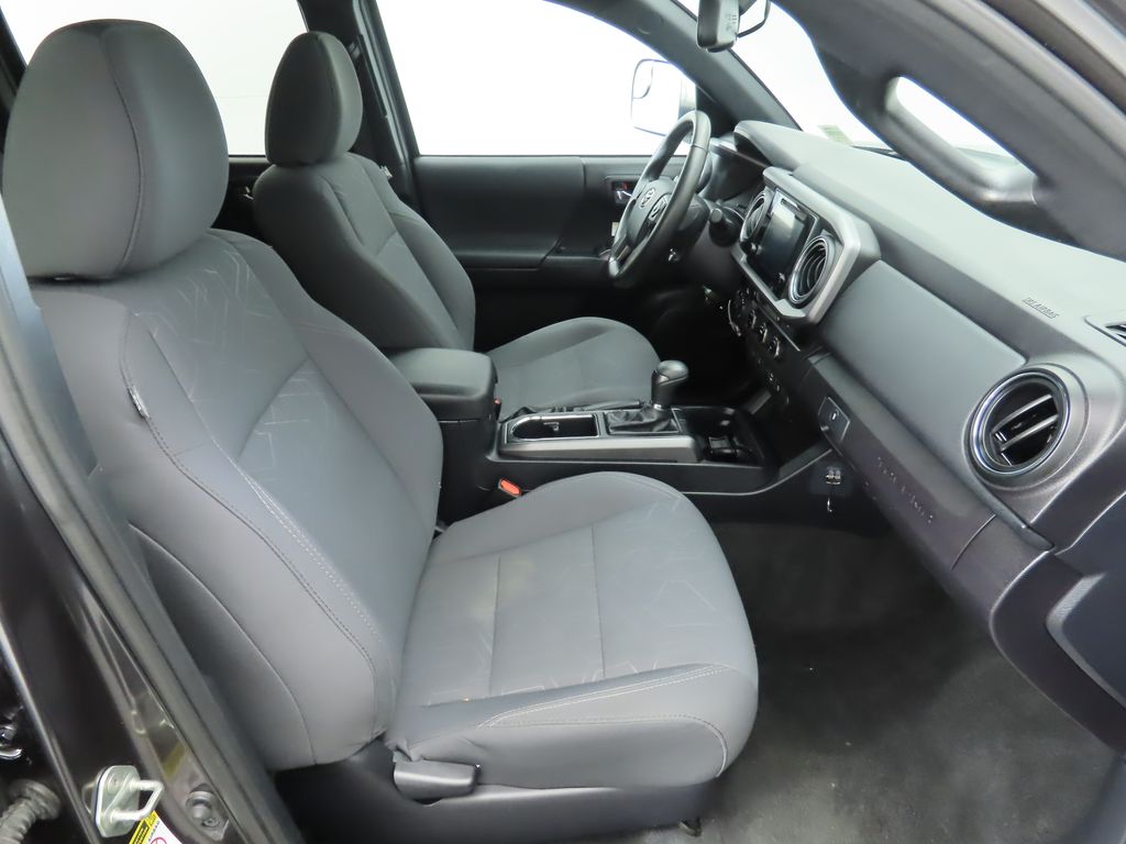 Thumbnail: 2017 Toyota Tacoma - 20