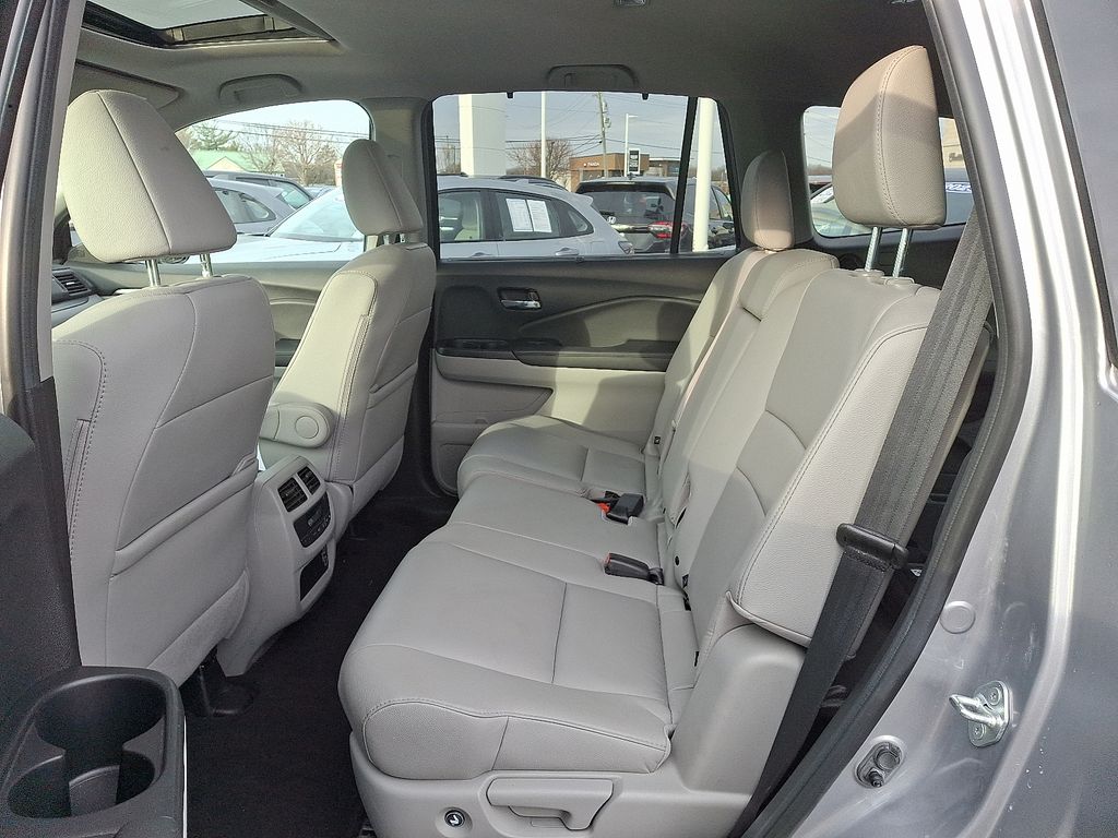 Thumbnail: 2022 Honda Pilot - 10