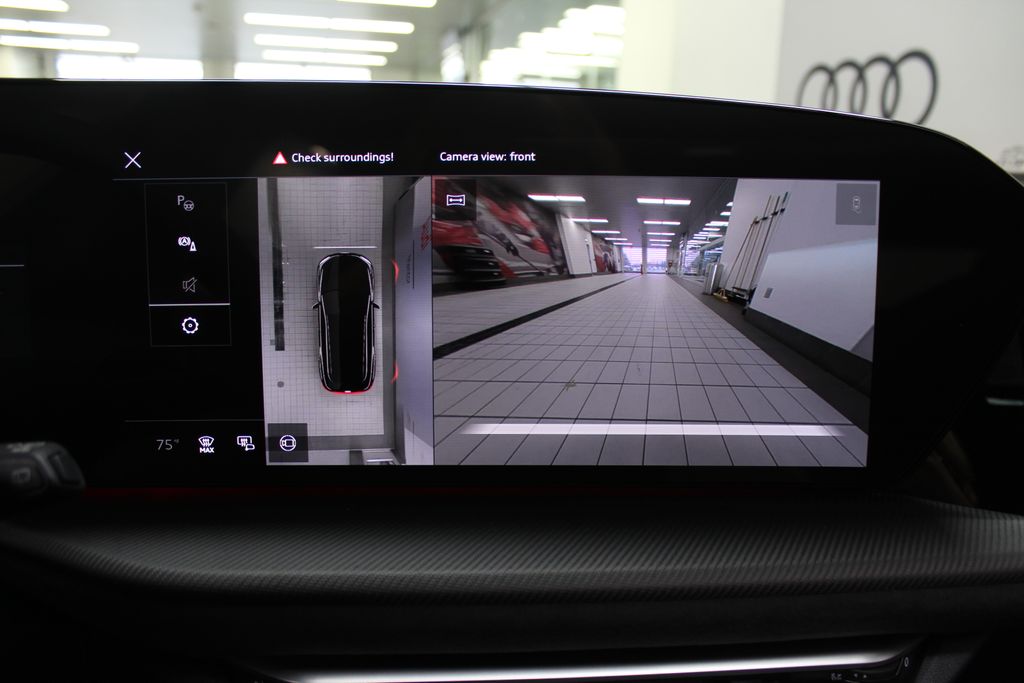 Thumbnail: 2025 Audi SQ5 - 22