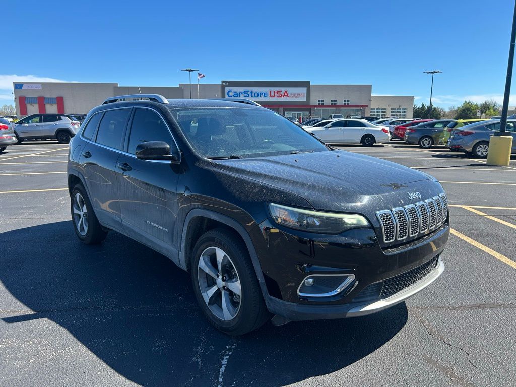 Diamond Black Crystal Pearlcoat 2019 Jeep Cherokee Limited 4WD SUV / Crossover Four-Wheel Drive 9-Speed Automatic