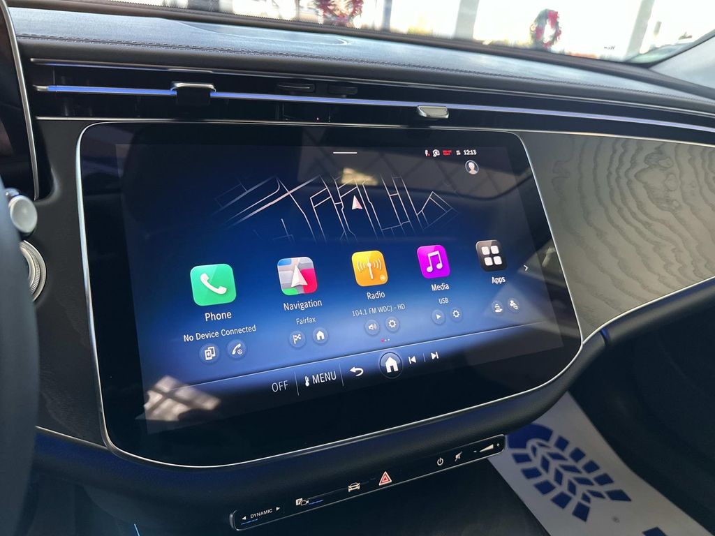 Thumbnail: 2025 Mercedes-Benz E-Class - 9