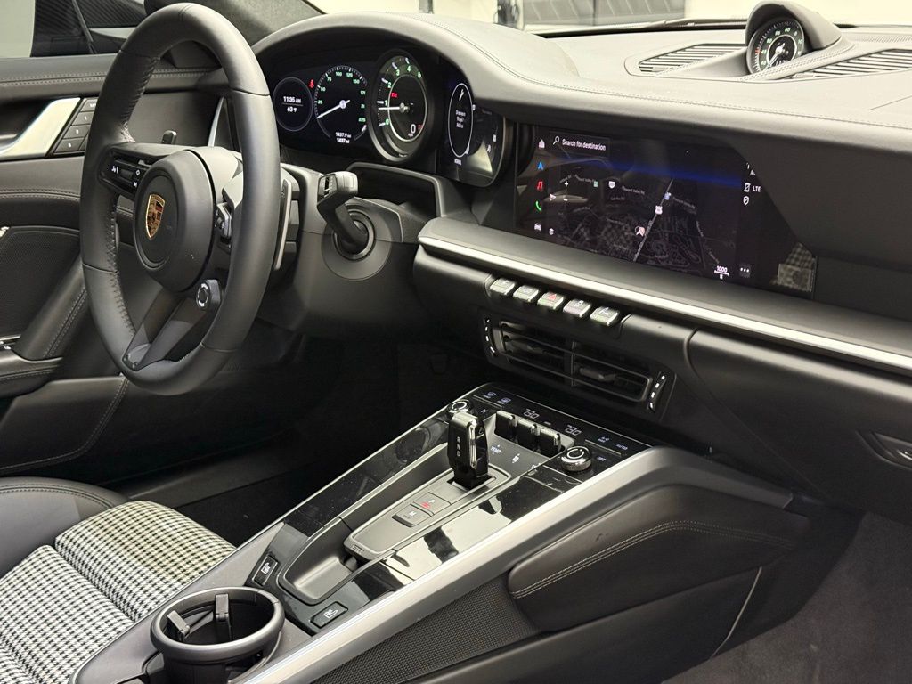 2024 Porsche 911 Turbo S 26