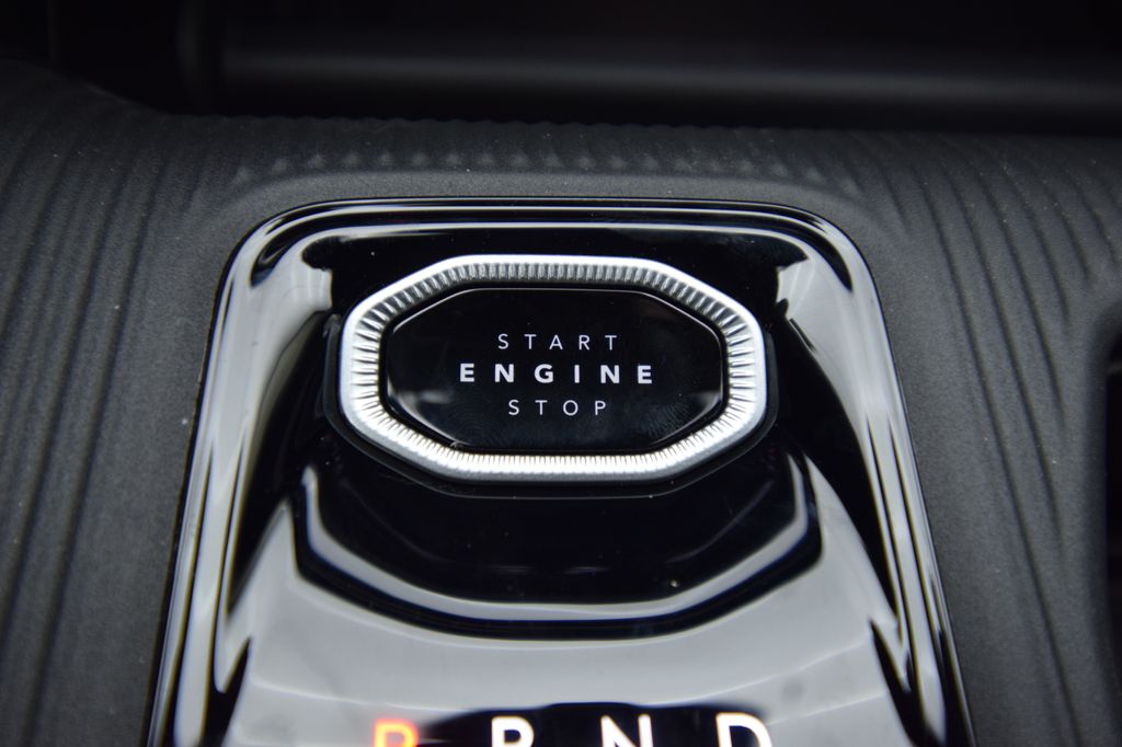 new 2026 Jeep Cherokee car, priced at $44,995