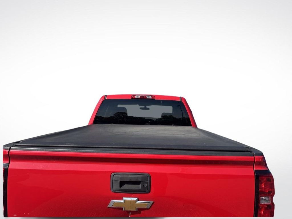 Used 2016 Red Chevrolet Custom image 9