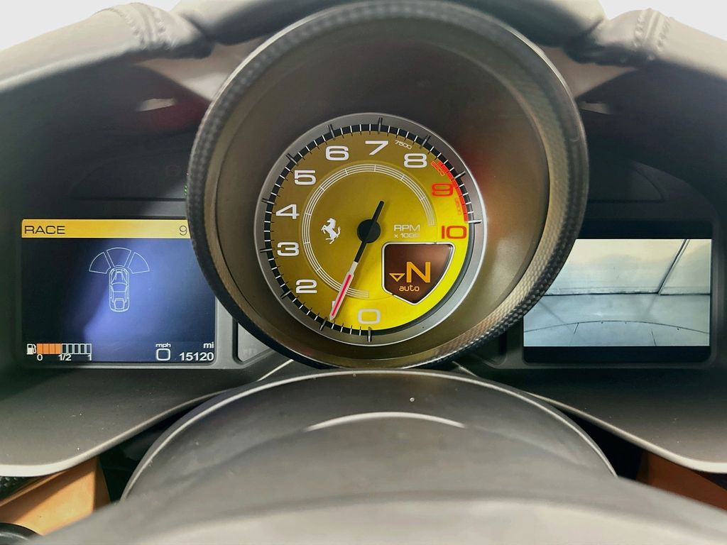 Thumbnail: 2014 Ferrari F12 - 30