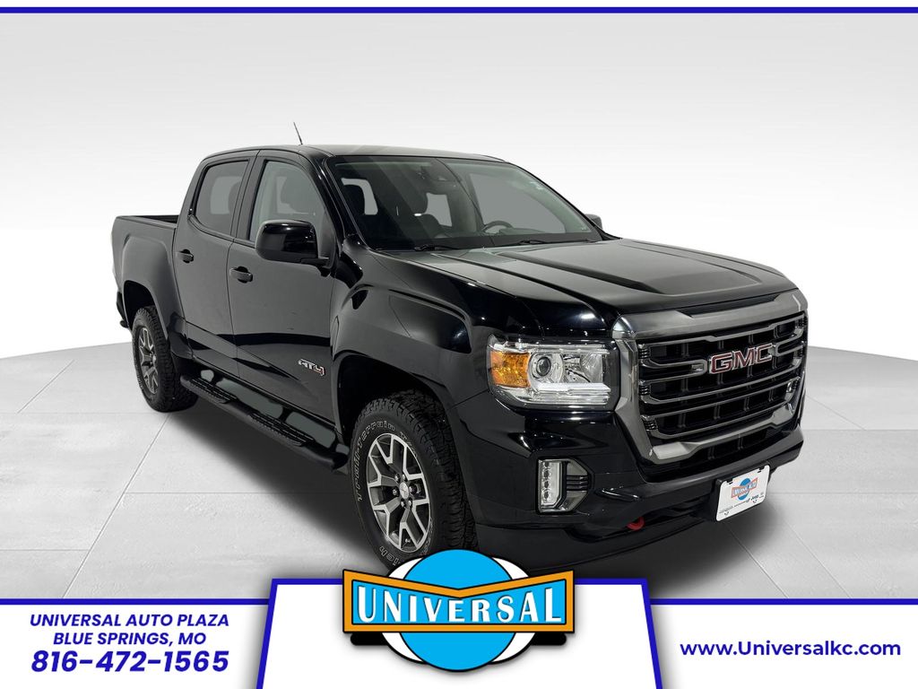 2022 GMC Canyon AT4 Crew Cab 4WD with Leather   