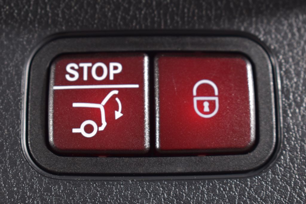 Thumbnail: 2026 Mercedes-Benz GLB - 6