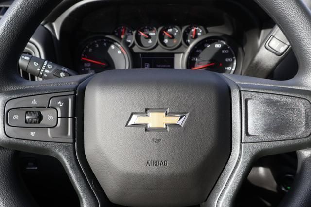 Thumbnail: 2026 Chevrolet Silverado 1500 - 21