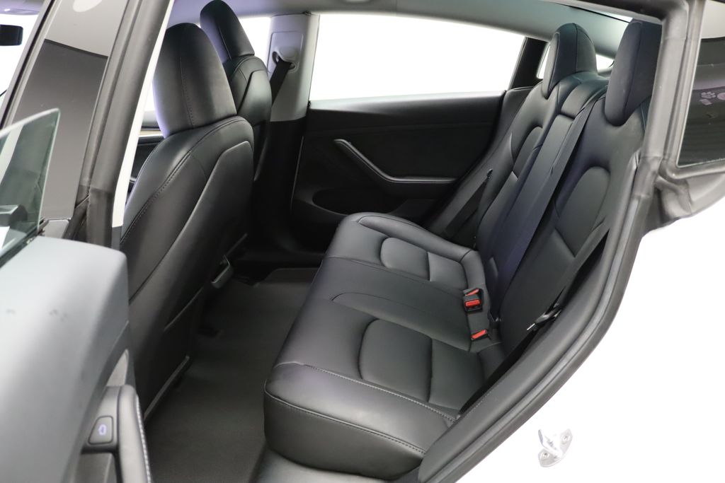 Thumbnail: 2023 Tesla Model 3 - 19