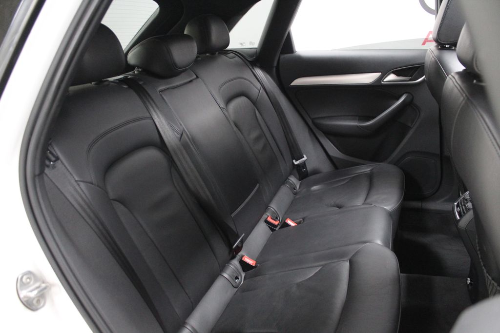 Thumbnail: 2016 Audi Q3 - 28