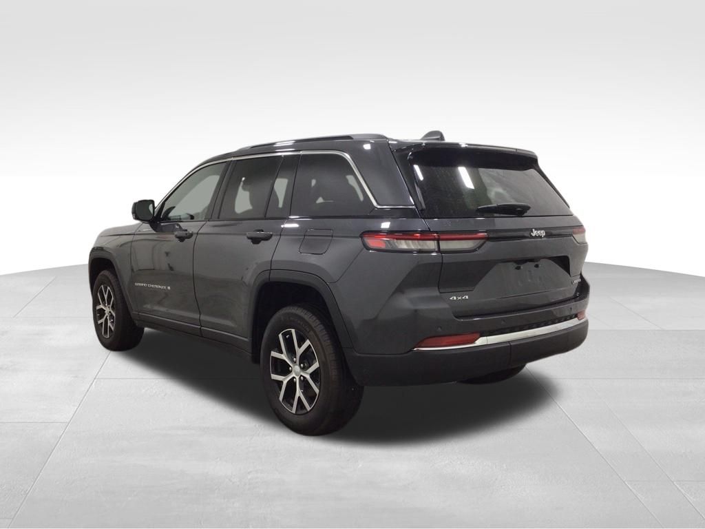 Used 2025 Jeep Grand Cherokee SUV