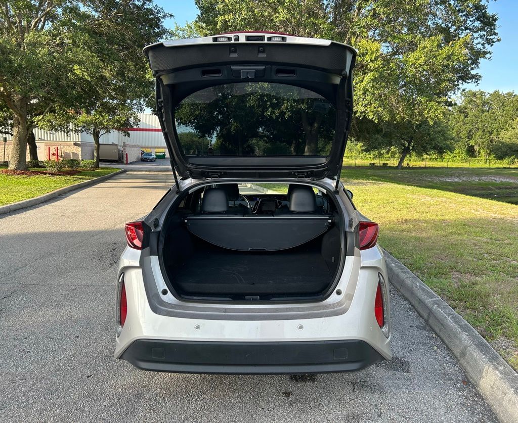 Thumbnail: 2019 Toyota Prius Prime - 11