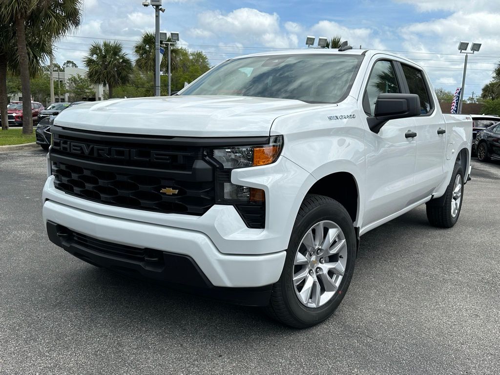 2024 Chevrolet Silverado 1500 Custom 4