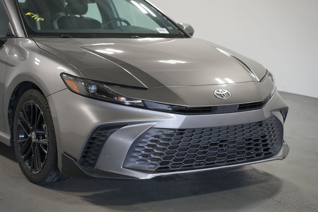 Thumbnail: 2025 Toyota Camry - 4