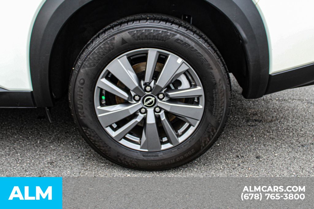 Used 2024 White Nissan SV image 16