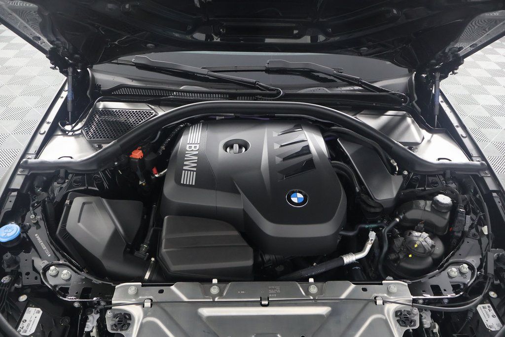 Thumbnail: 2025 BMW 3 Series - 9