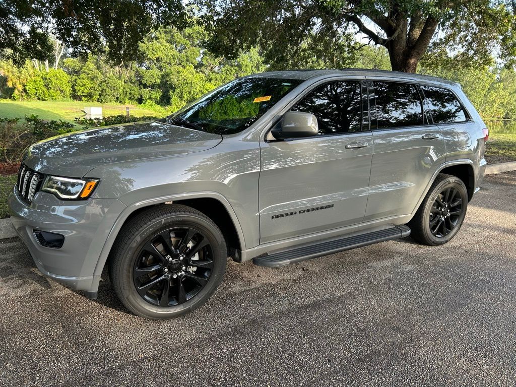 Thumbnail: 2020 Jeep Grand Cherokee - 2