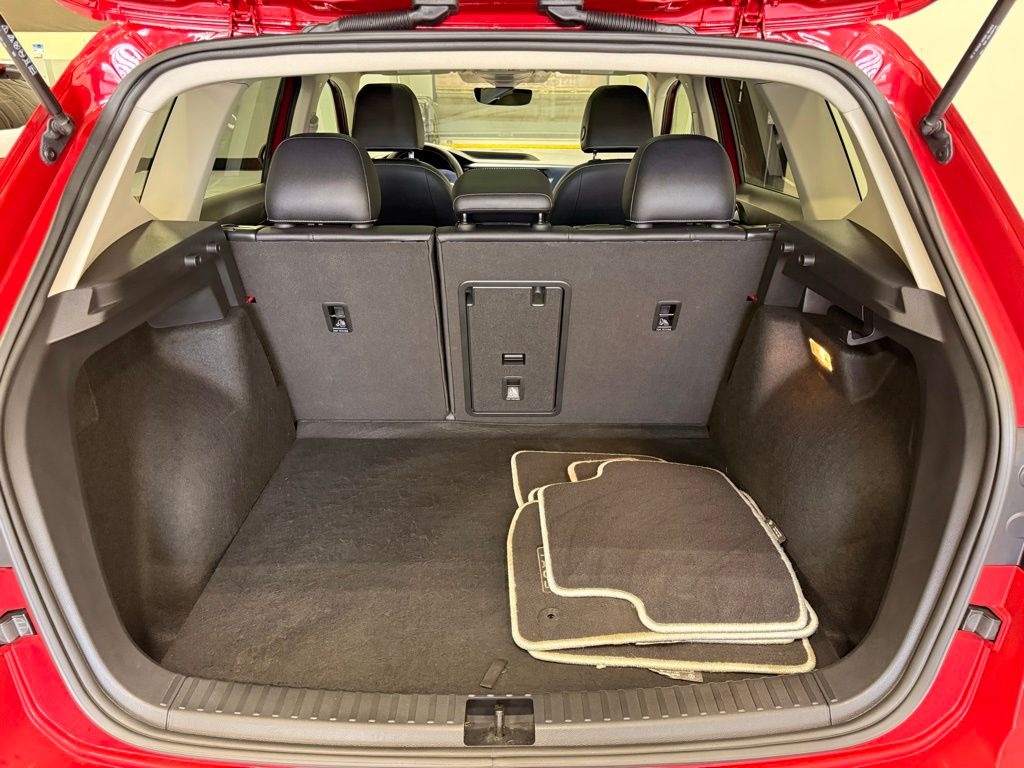 Thumbnail: 2023 Volkswagen Taos - 24