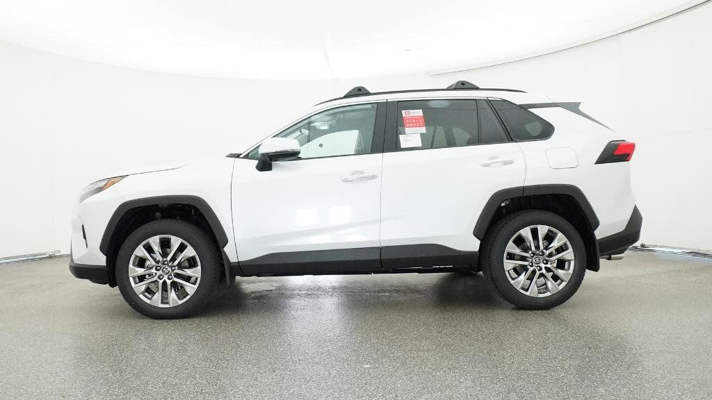 Thumbnail: 2025 Toyota RAV4 - 18