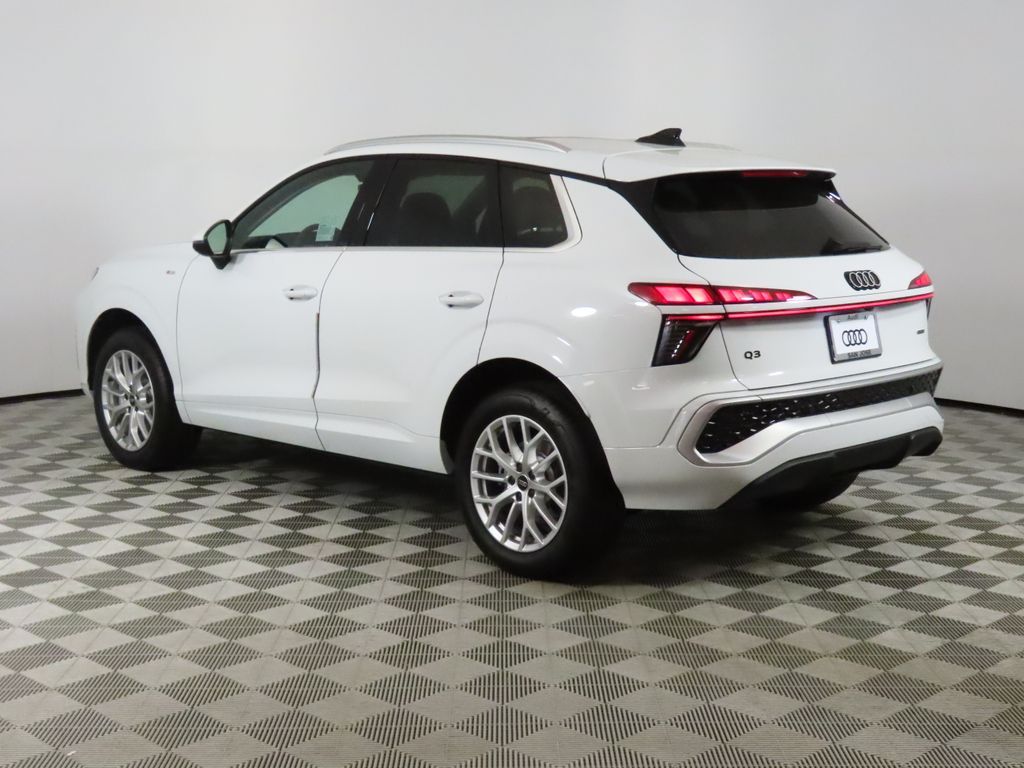 Thumbnail: 2026 Audi Q3 - 3