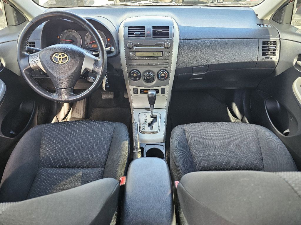 2010 Toyota Corolla  12