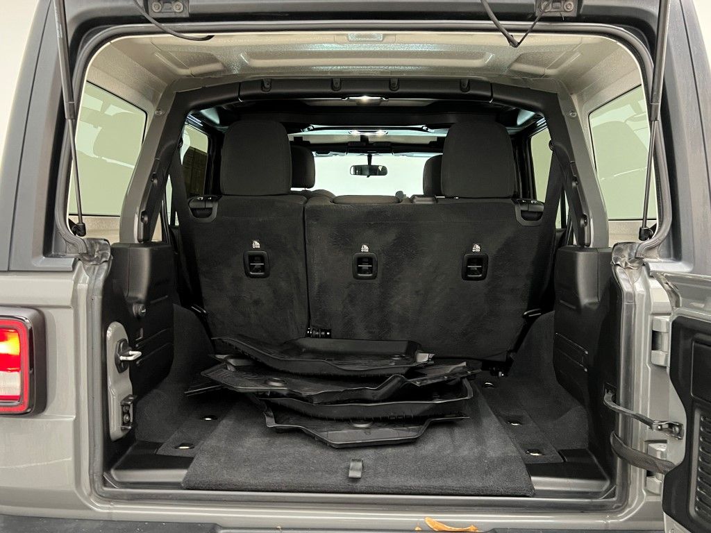 Thumbnail: 2020 Jeep Wrangler - 10