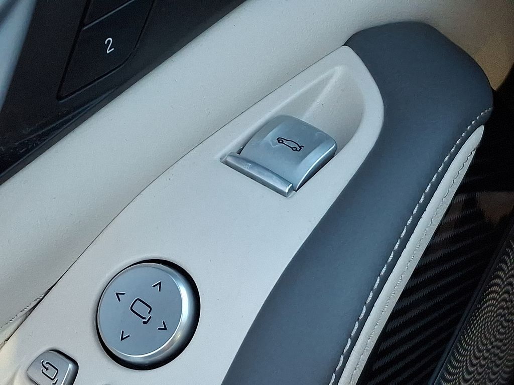 Thumbnail: 2023 BMW X7 - 30