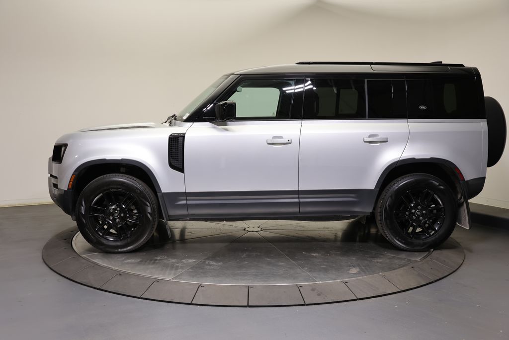 Thumbnail: 2024 Land Rover Defender - 2