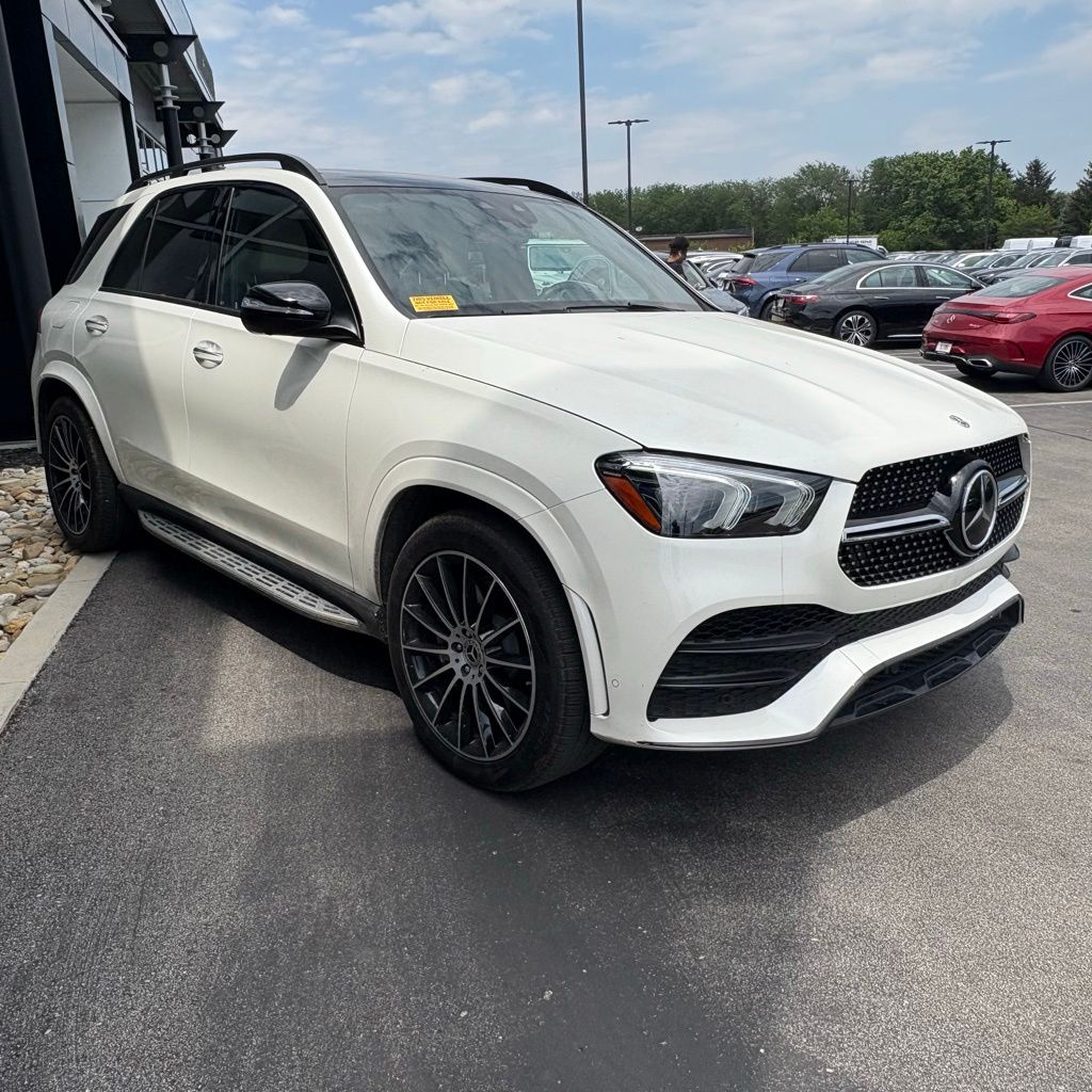 Certified Used 2023 MANUFAKTUR Diamond White Metallic Mercedes-Benz GLE 450 image 4