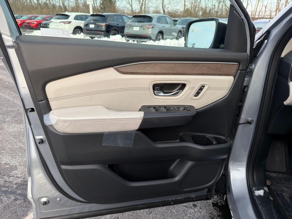 Thumbnail: 2026 Honda Pilot - 19