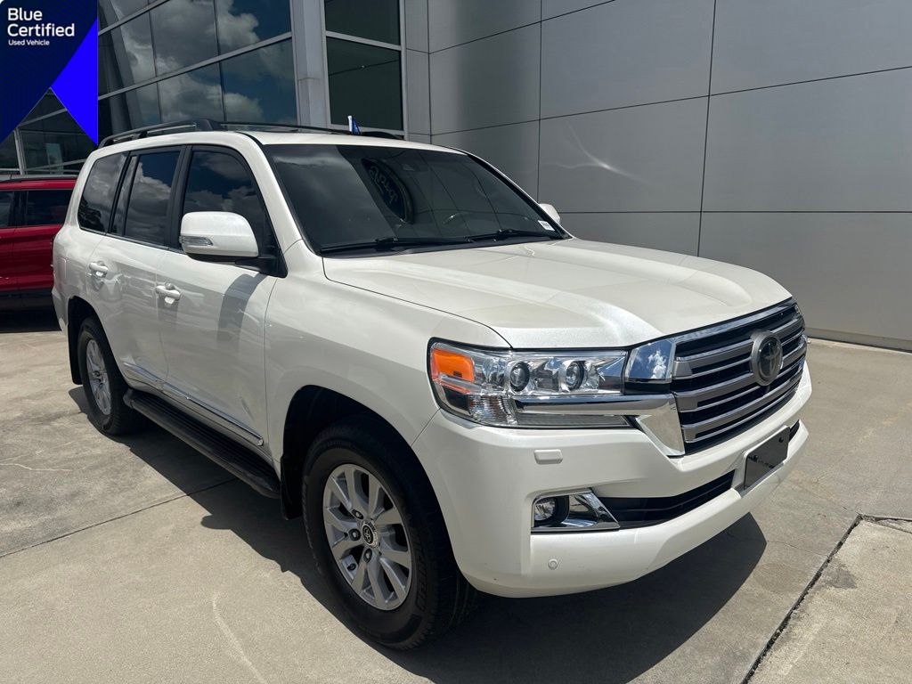  2018 Toyota Land Cruiser AWD   