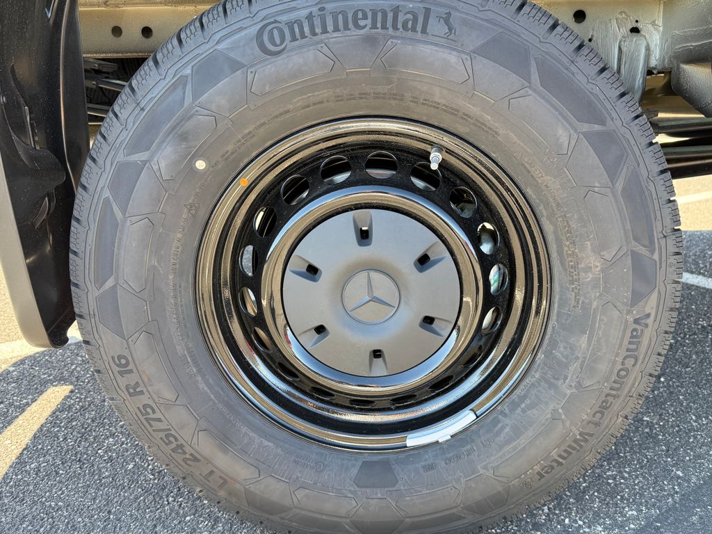 Thumbnail: 2026 Mercedes-Benz Sprinter - 32