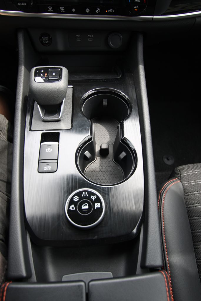Used 2025 Nissan Rogue SUV