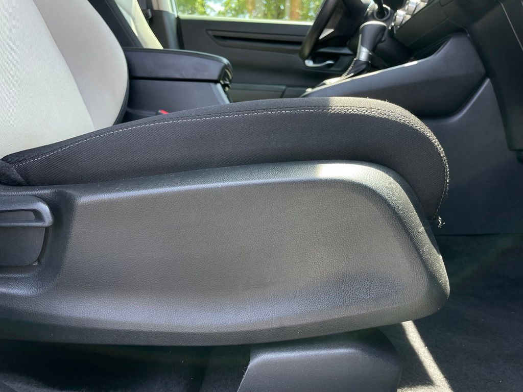 Thumbnail: 2025 Honda CR-V - 30