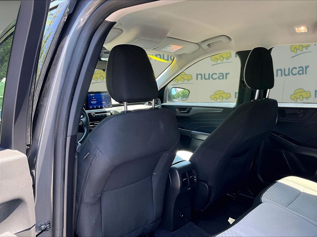 2023 Ford Escape — photo 21