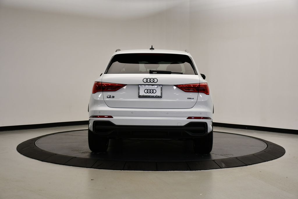 2025 Audi Q3  4