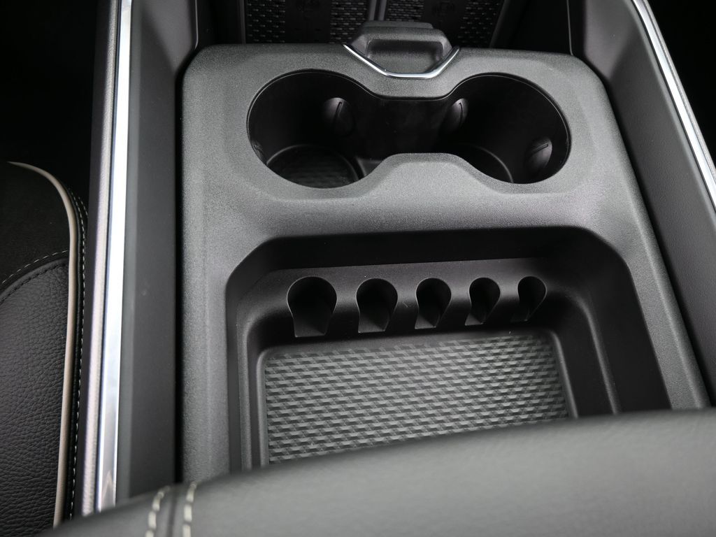 New 2026 Bright White Clearcoat Ram Laramie image 23