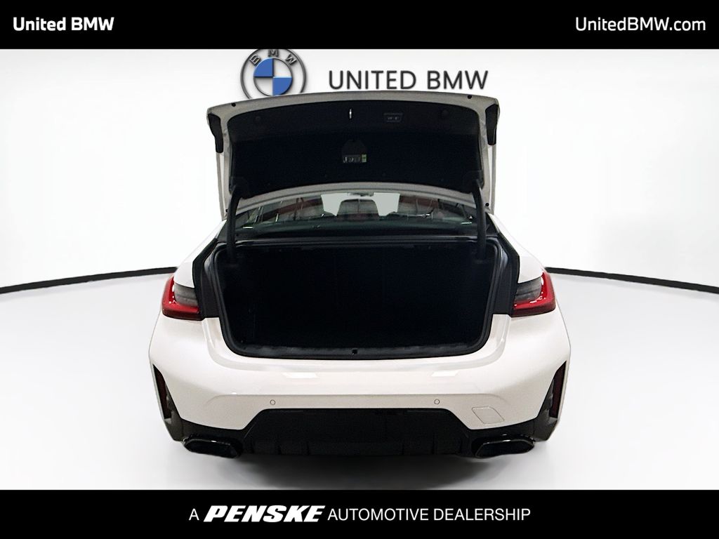 Thumbnail: 2026 BMW 3 Series - 14