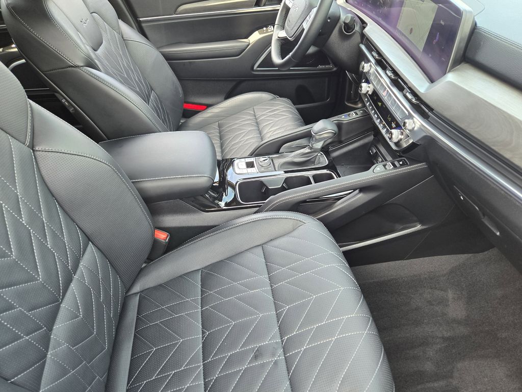 used 2024 Kia Telluride car, priced at $43,941