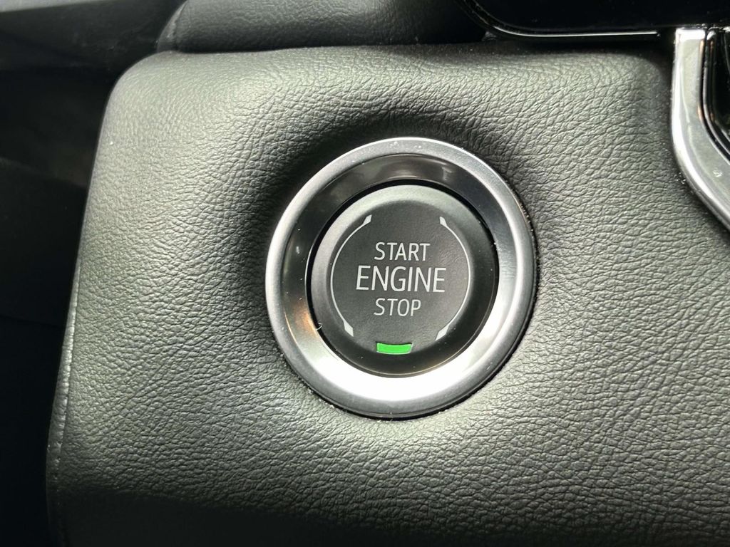 Used 2025 GMC Canyon Truck