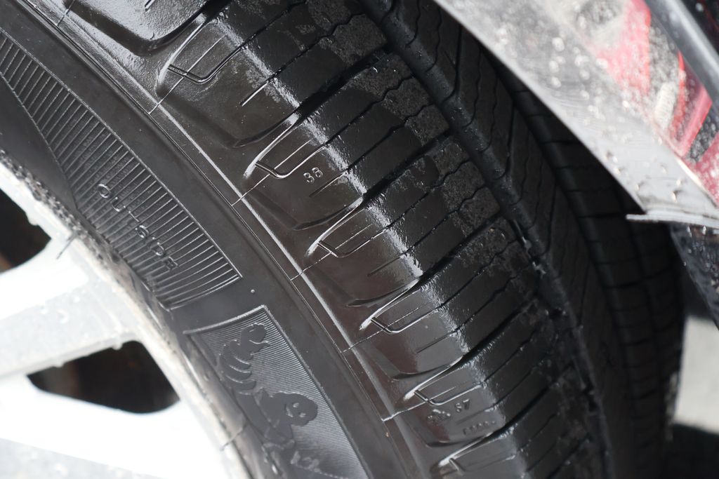 Thumbnail: 2004 Lincoln Town Car - 6