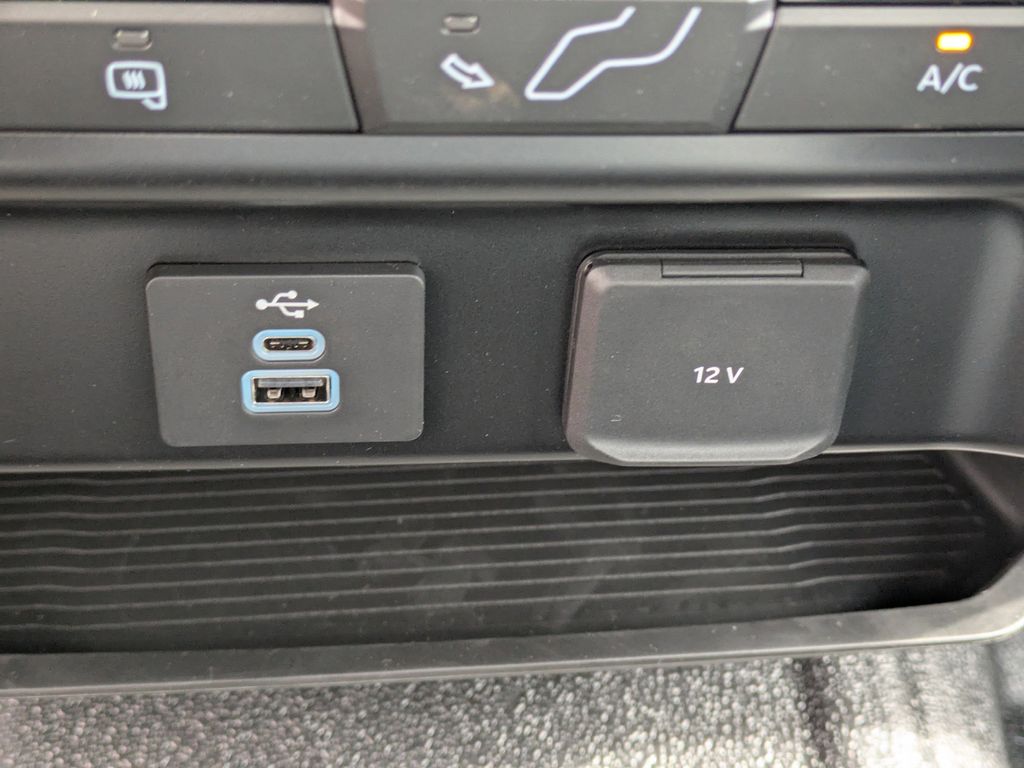 2025 Ford F-550 Chassis XL