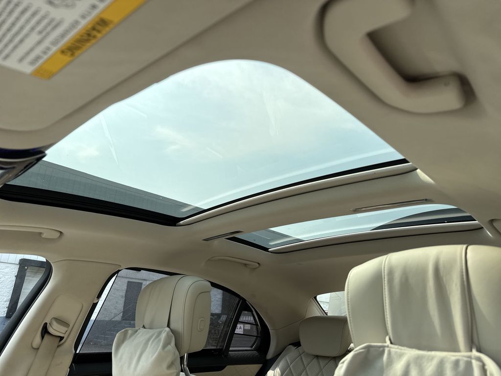 Thumbnail: 2022 Mercedes-Benz S-Class - 19